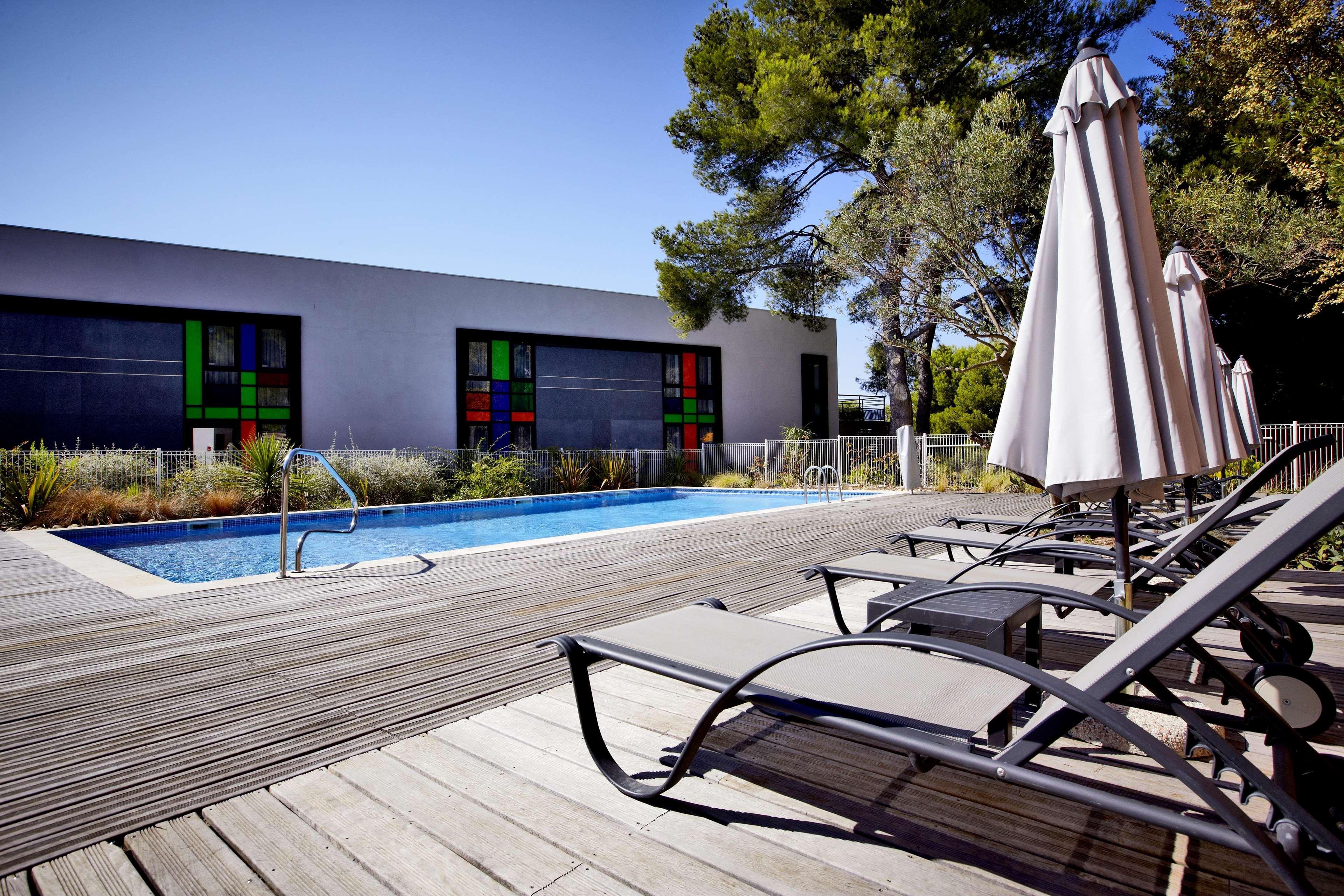 Holiday Inn Express - Marseille Airport, An Ihg Hotel Vitrolles  Exterior photo